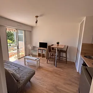 Beau Studio 300 M De La Plage Avec Parking Appartement