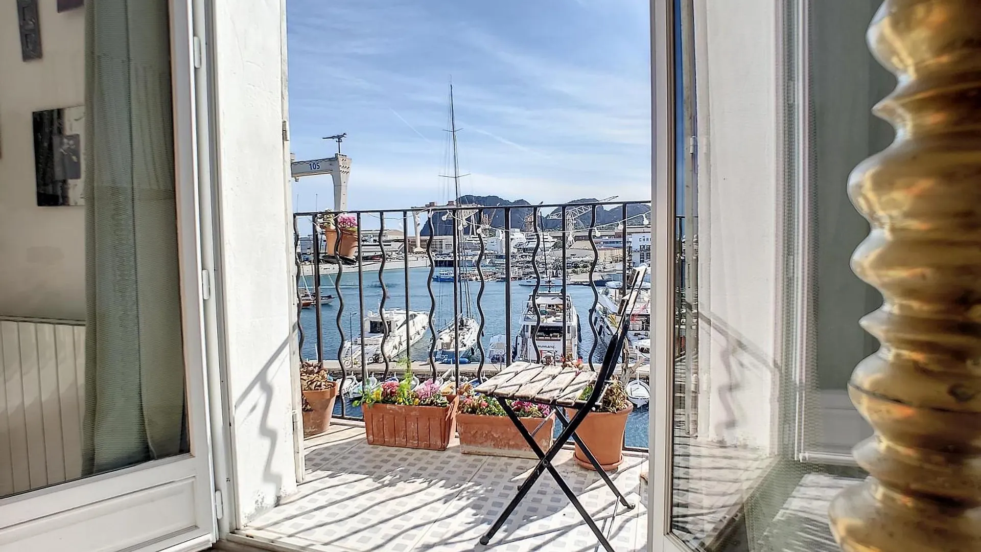 Dock Du Port- 2Ch - Vue Feerique - Classe 3 Etoiles La Ciotat 0*,